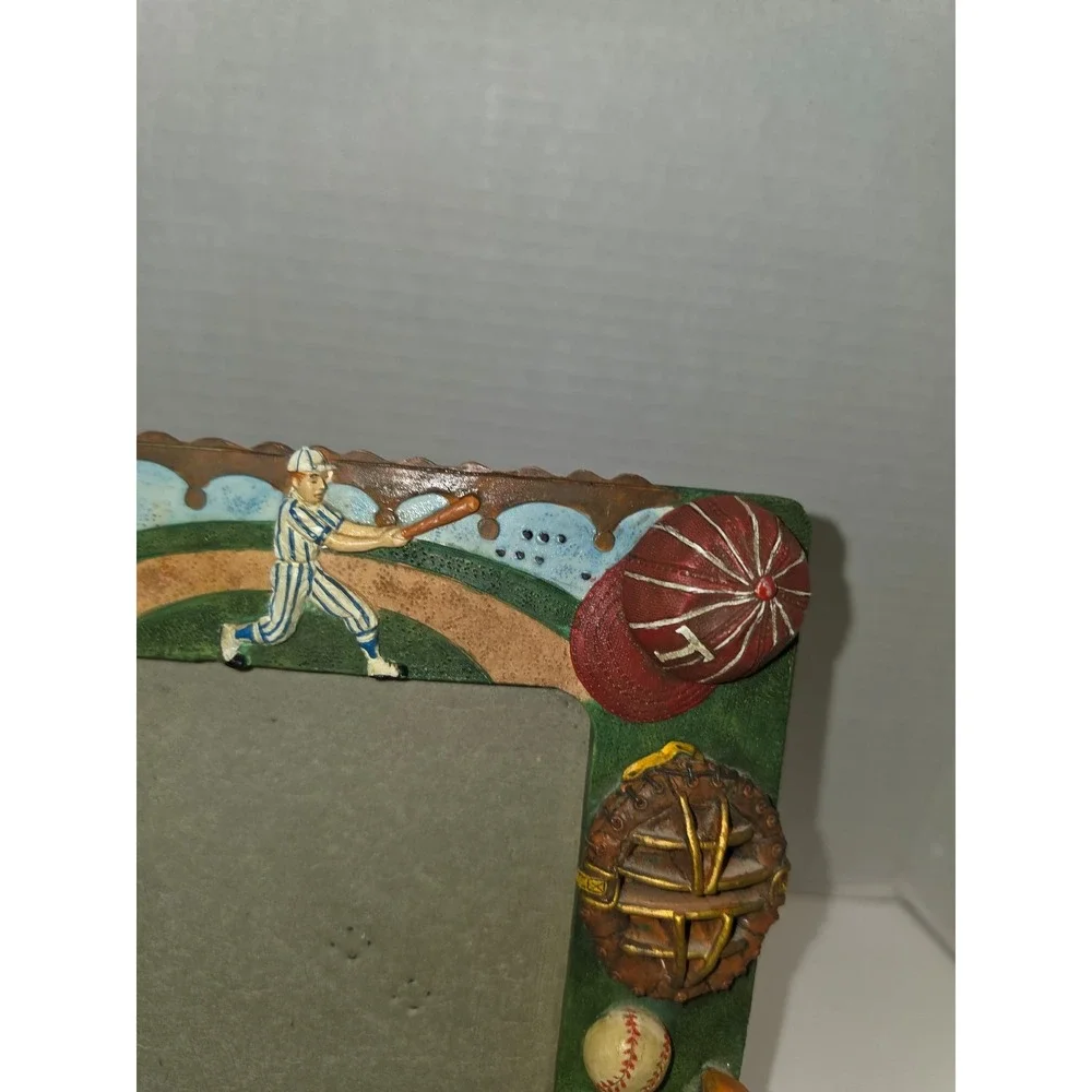hand-painted poly-resin baseball themed picture frame 3D Russ‎